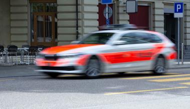 Vor einer Kontrolle geflüchtet und Unfall gebaut