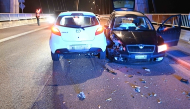 Ein Verletzer und Sachschaden:  Auto gerät wegen technischen Defekts auf Gegenfahrbahn