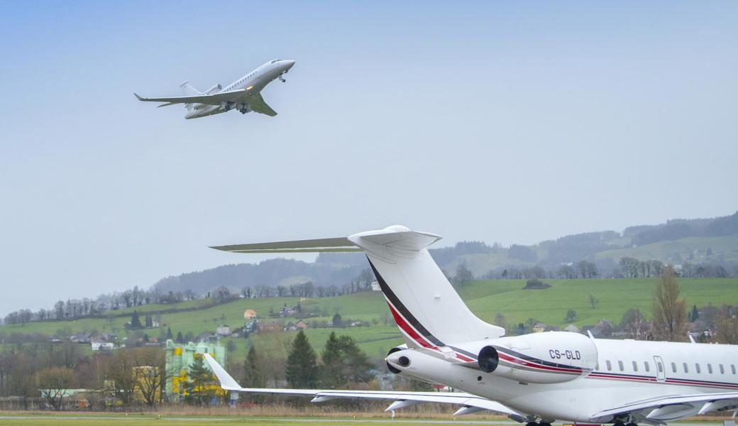 Businessjets am Flugplatz Altenrhein. Sie fallen genauso in die Kategorie "Privatflugzeug" wie kleine Sportflugzeuge