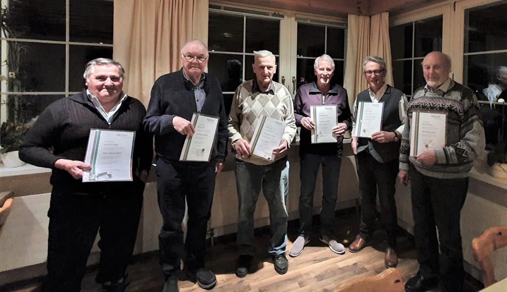 Einige Sänger wurden für ihr langjähriges Engagement geehrt. 