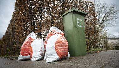 Gebührenmarken und Jahresvignetten bei der Gemeinde erhältlich