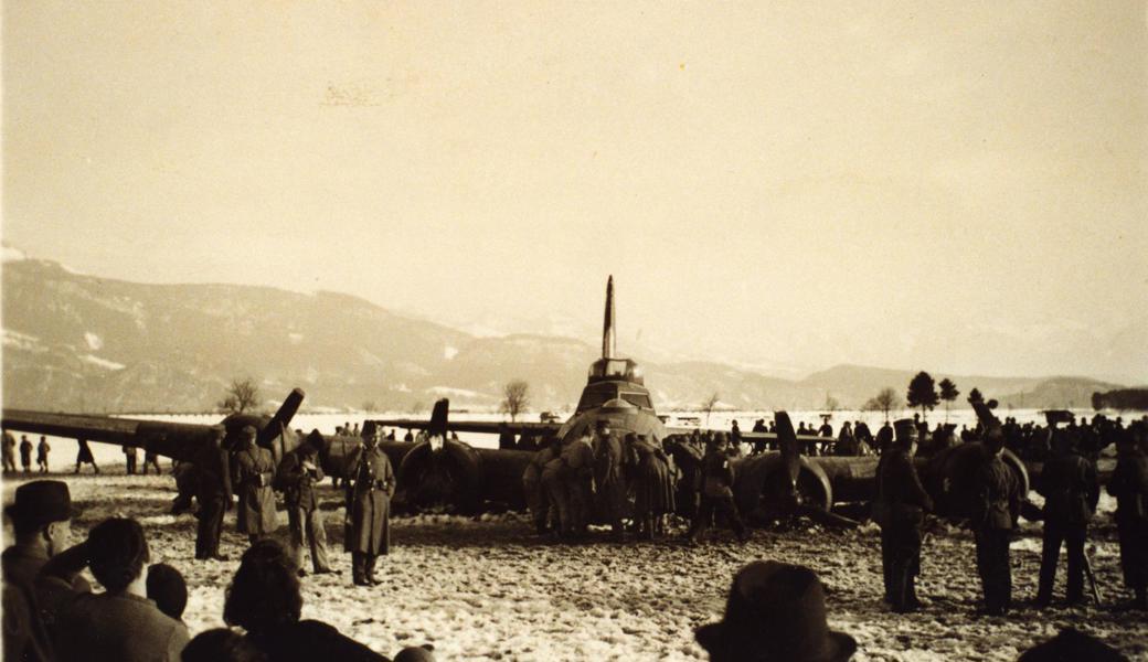 Der Bomber der 8th Air Force, 95th Bomb Group, musste nach einem Einsatz über Augsburg in Diepoldsau eine Bruchlandung ausführen und ist in der Schweiz verschrottet worden.