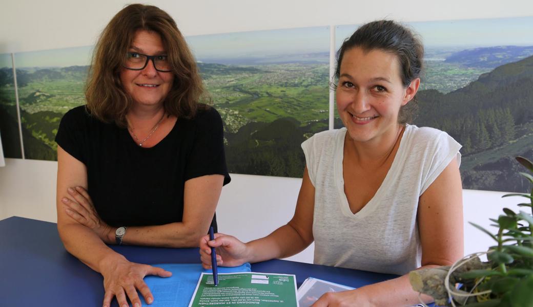 Ursula Stadlmüller (l.) und Chantale Beusch sind Beauftragte der Fachstelle Integration Rheintal. 