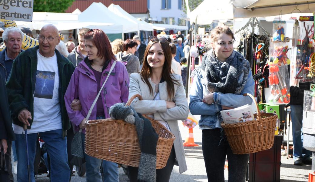 Vor zwei Jahren waren Masken am Maimarkt noch kein Thema.