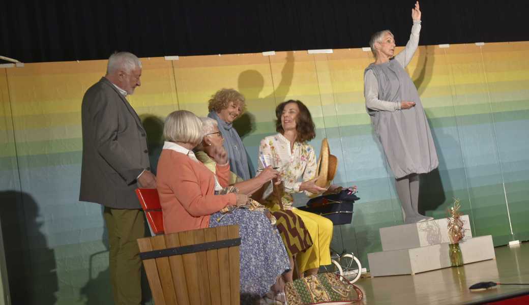 Seniorentheater St. Gallen begeisterte mit Stück über Sinn des Lebens