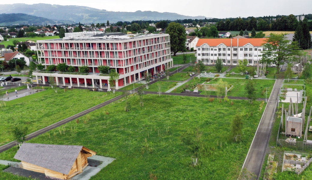 Das Zentrum Rheinauen kam massiv teurer als geplant.