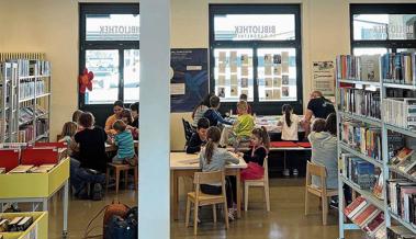 Bibliothek am Bahnhof  lud zum Basteln ein