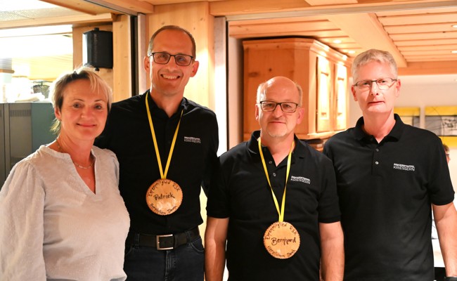 Zwei neue Ehrenmitglieder bei der Ringerstaffel Kriessern