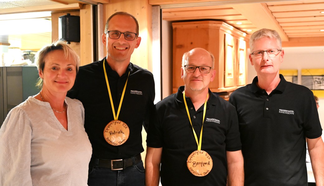 Zwei neue Ehrenmitglieder bei der Ringerstaffel Kriessern