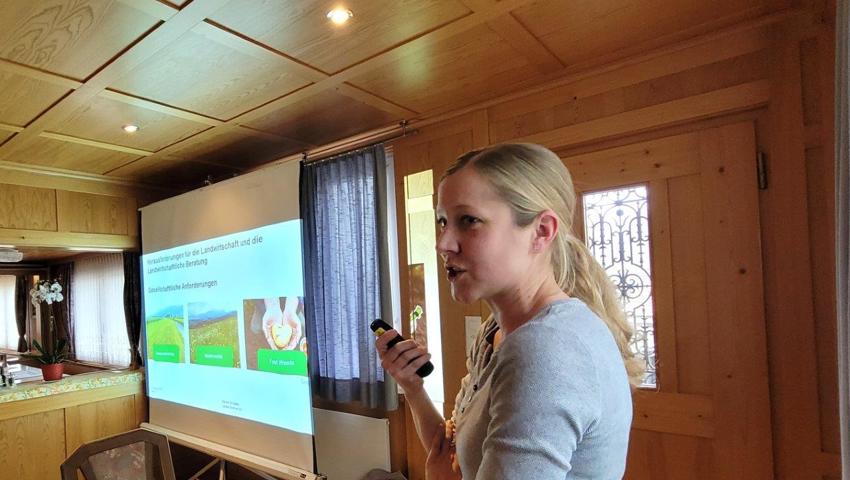 Daniela Büchel informierte über die künftige Ausrichtung der Agrarpolitik.