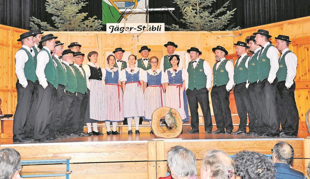 Gefälliger Auftritt des Jodlerklubs Altstätten als Gastchor. 