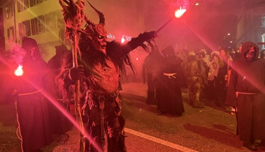 Sicherheit und Pyrotechnik: Das gilt für Perchtengruppen an der Fasnacht im Umgang mit Feuer