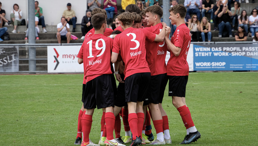 Auch die Bekleidung von Altstättens U19-Team fällt in Volz&#x27; Aufgabengebiet.