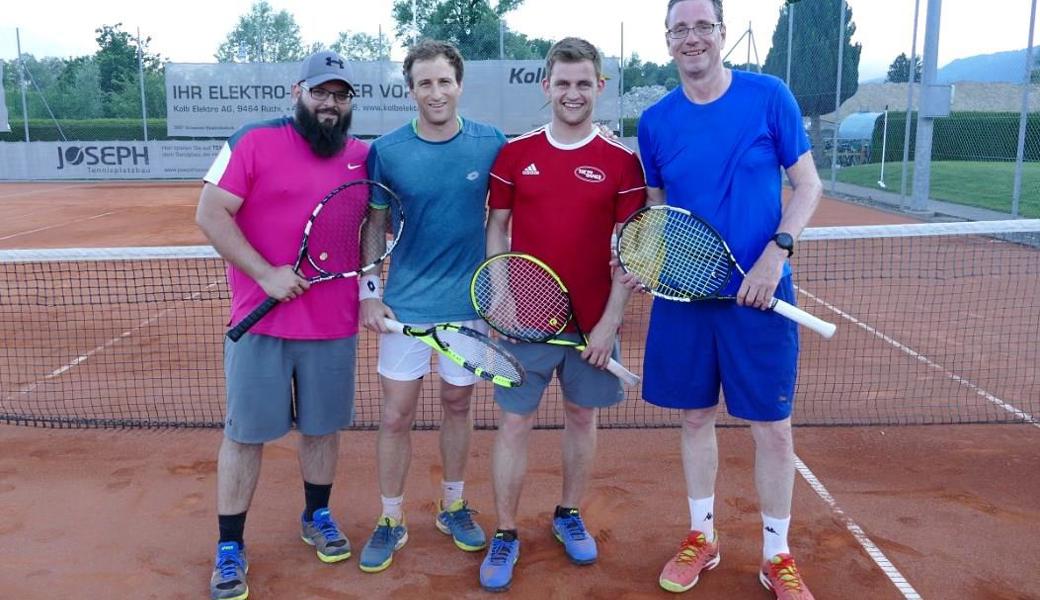 Die Sieger der Doppel-Clubmeisterschaft des TC Rüthi.