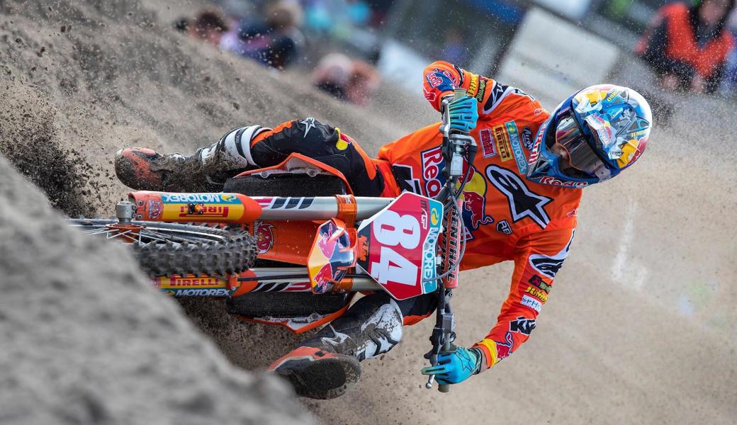 Die Fahrer, wie Jeffrey Herlings, verstehen es, das Optimum aus der Piste herauszuholen.