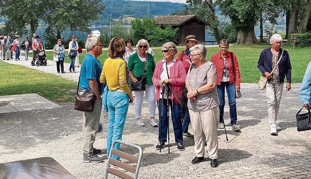 Die froh gelaunte Schar auf dem 65+-Ausflug.