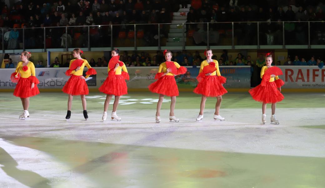 Flamenco mit den Bronze-Läuferinnen.