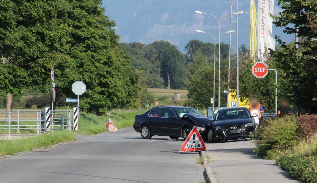 Trotz Stop-Regelung kam es an der Verzweigung Kesselbach-/Industrie-/Schachenstrasse immer wieder zu Unfällen.