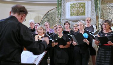Chor Novum begeistert mit buntem Geburtstagsstrauss aus Liedern aus fünf Jahrhunderten