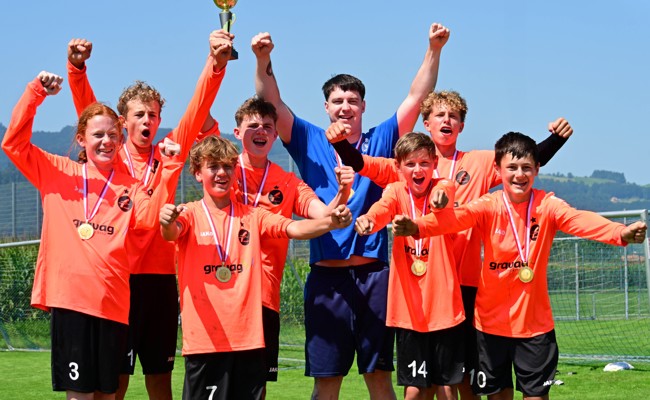 Hitze, Spass und ein grosses Faustball-Fest am Grenzlandturnier