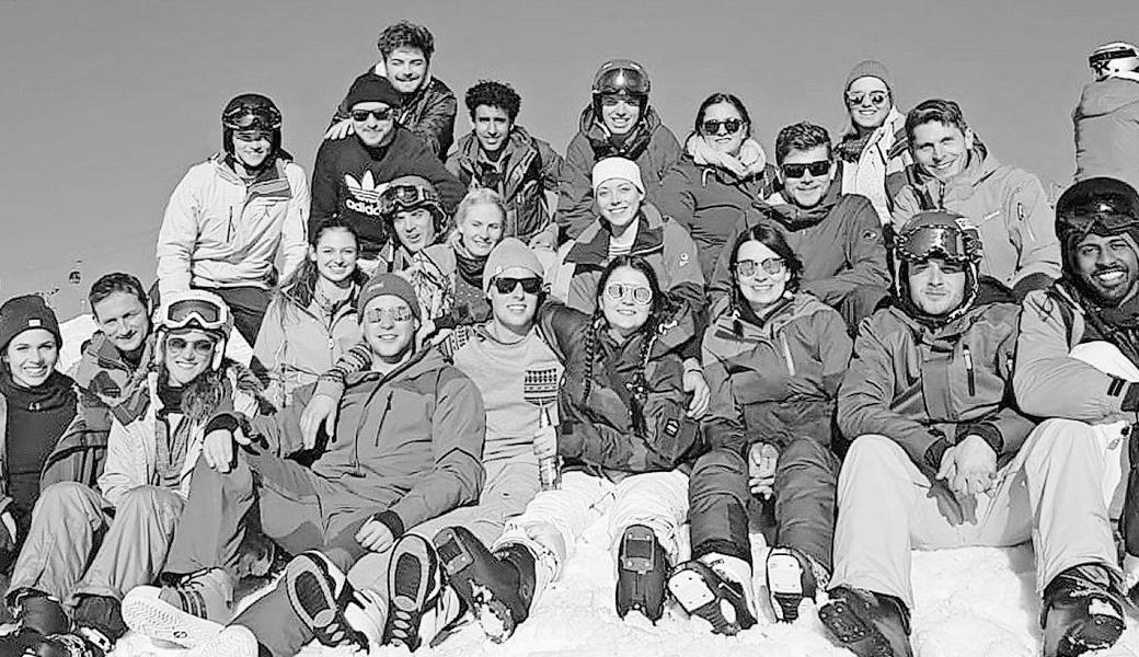 Die Turnerinnen und Turner verbrachten Skiwochenende in Arosa. Bild: pd