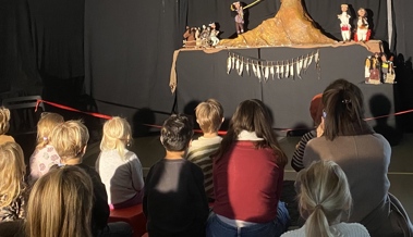 Puppentheater in der Bibliothek