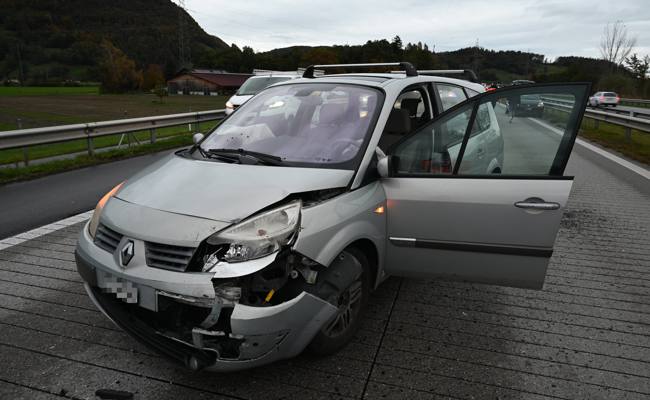 Polizei sucht nach Auffahrkollision im Morgenverkehr Zeugen
