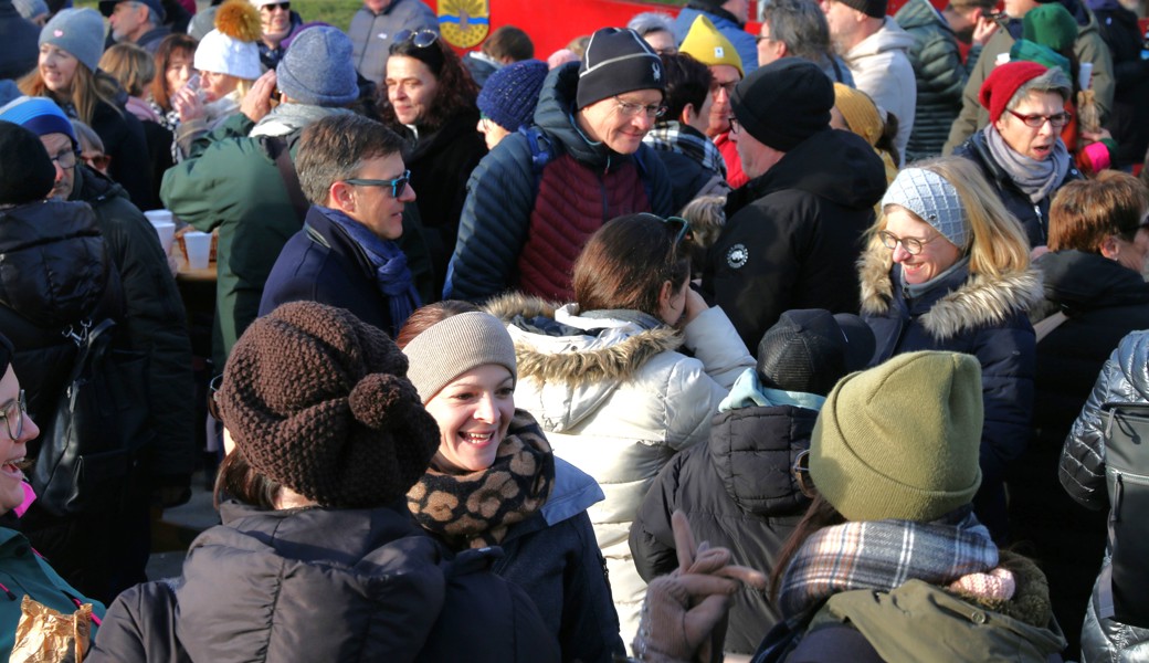 So viele Gäste wie selten: «s'nöi Johr hola» ist eine Tradition mit Magnetwirkung