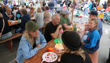 Einmal quer durch die Welt essen: Das Foodfestival Bunt lockte mit internationaler Küche und Musik