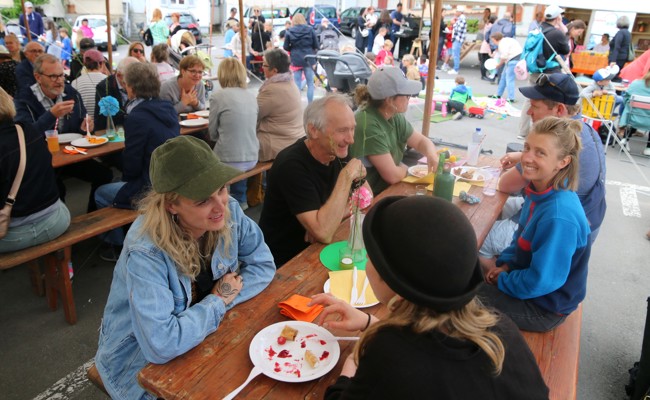 Einmal quer durch die Welt essen: Das Foodfestival Bunt lockte mit internationaler Küche und Musik