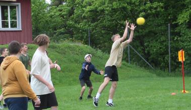 Sporttag für alle: vom Kindergärtler bis zur Drittseklerin