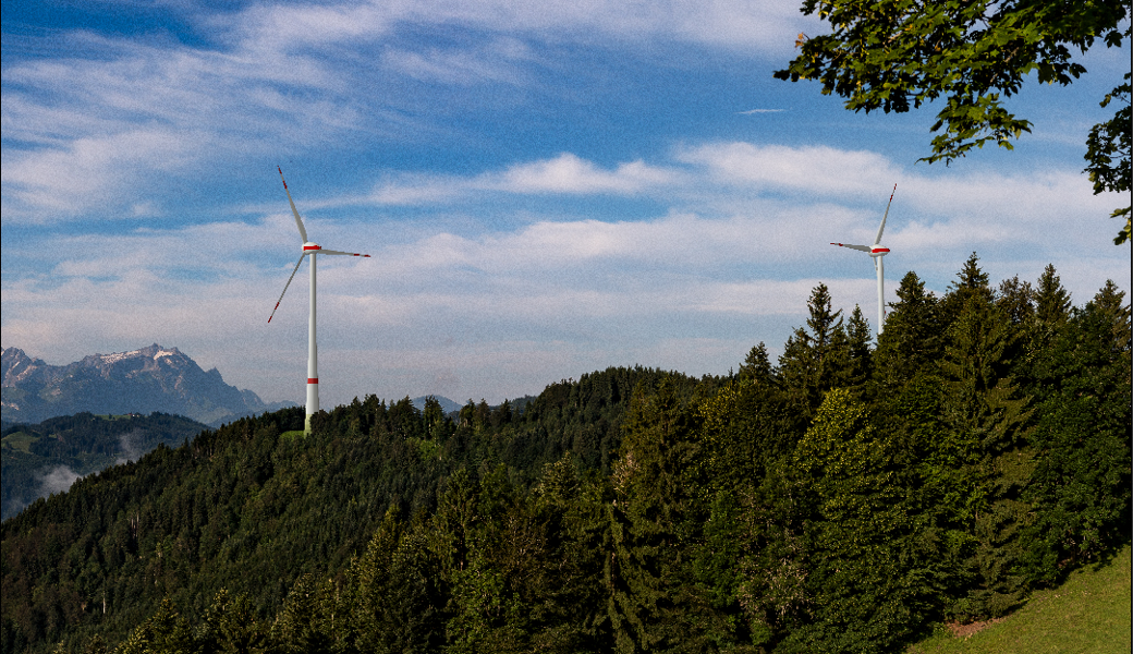 Die Windkraftanlage, wie man sie vom St.Anton aus sehen würde.