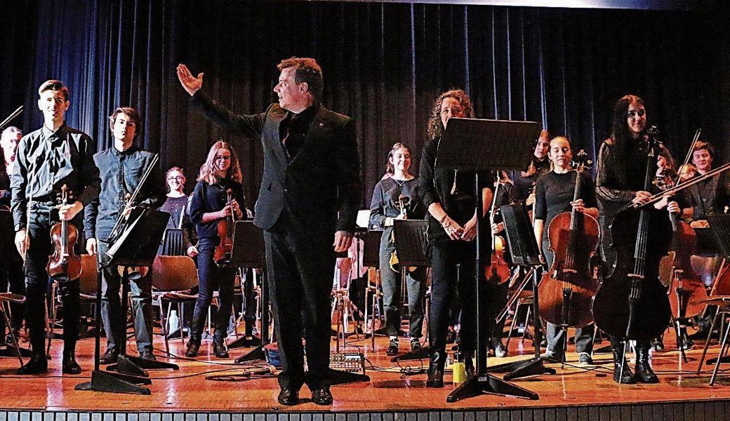 Wohlverdienter Applaus für das Jugendsinfonieorchester unter der Leitung von Roland Stillhard.