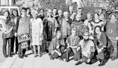 Kirchen- und Gospelchor singt im  Taufbaum-Gottesdienst