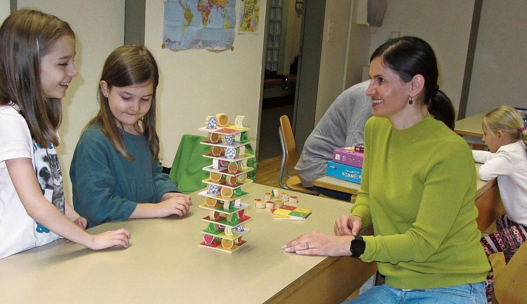 Das Interesse am Spielnachmittag war gross. Die Kinder konnten verschiedene Spiele ausprobieren. 