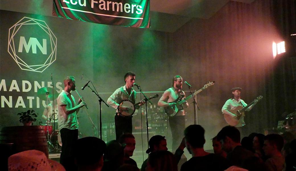 Die Dubliner Band The Led Farmers bestritt mit irischem Indie-Folk-Rock den Hauptact des Abends.