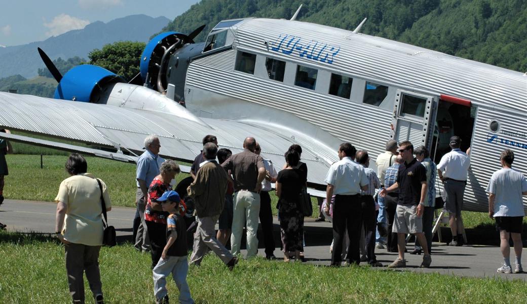 Die JU52 mit der charakteristischen Wellblechplankung ist immer wieder ein Hingucker – jetzt auch in Altenrhein.