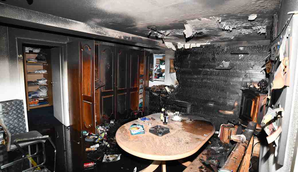 Grosser Sachschaden nach Brand in Einfamilienhaus