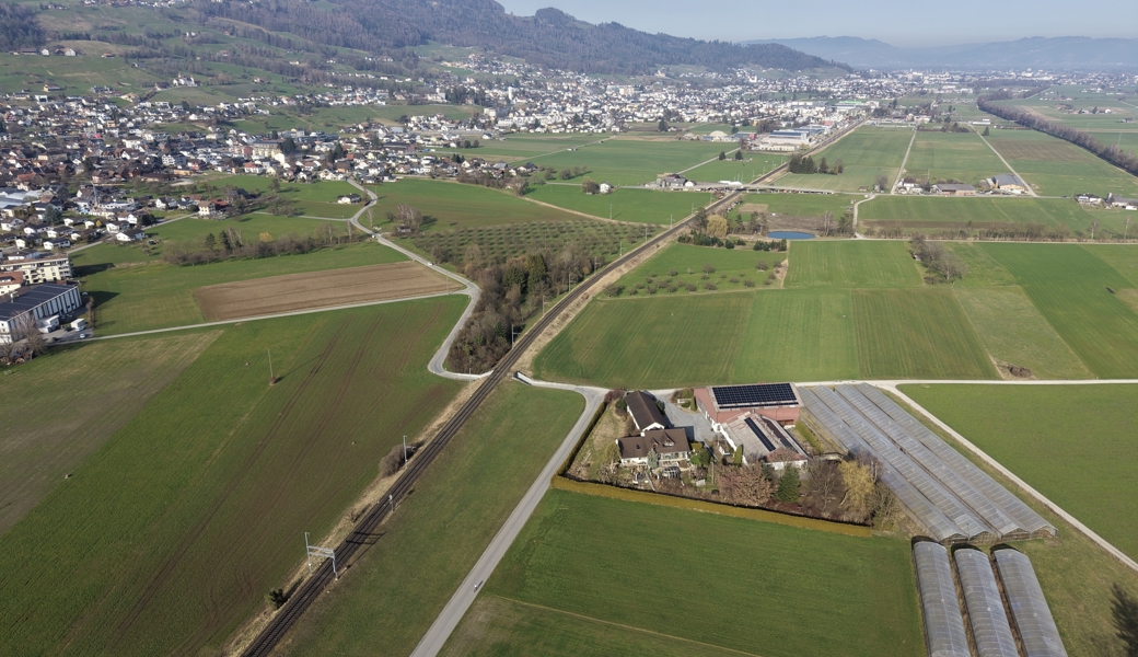 Schnellere Verbindung: mit dem Velo entlang des Bahntrassees fahren