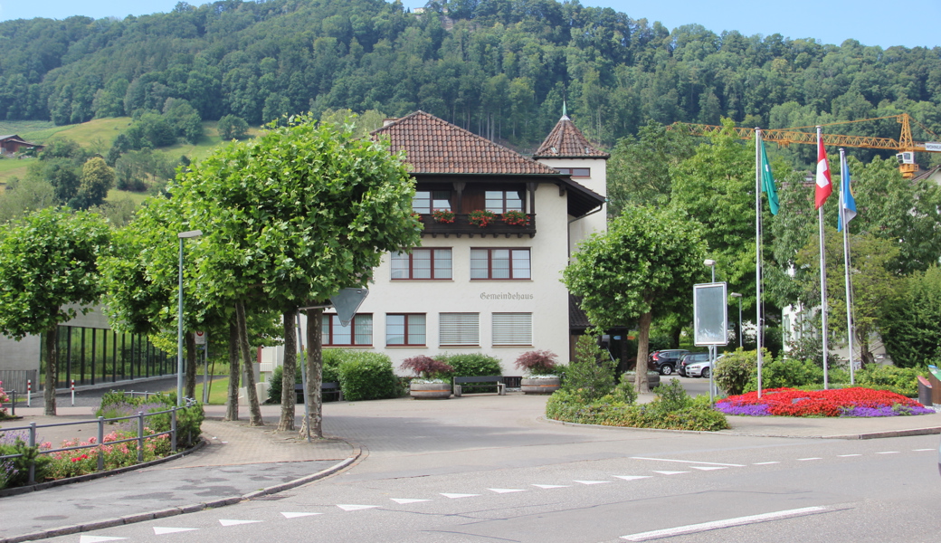 Schluss mit Dauerparkieren: So viel wird Parkieren auf öffentlichen Parkplätzen bald kosten