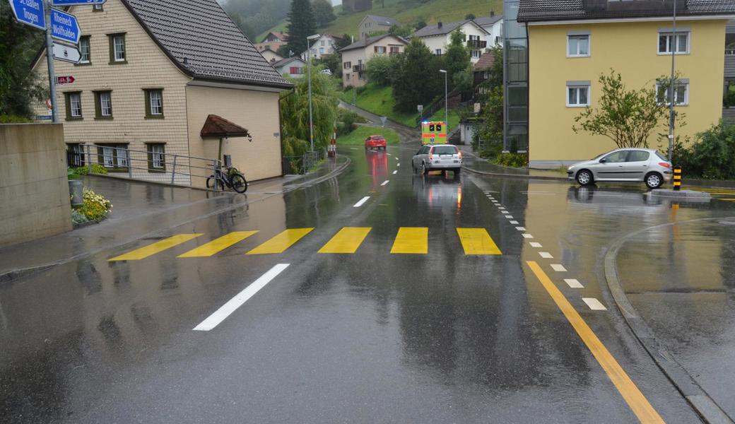 Auf dieser Kreuzung stiess das Auto mit dem E-Bike zusammen.