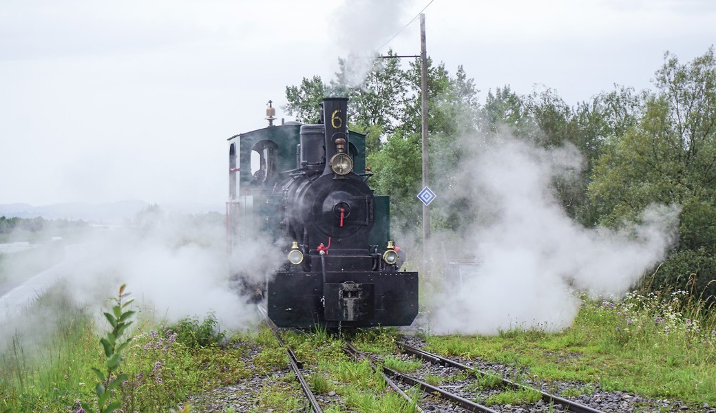 Fahrten mit historischer Lokomotive ins Wiesenrain und zu den Schleienlöchern