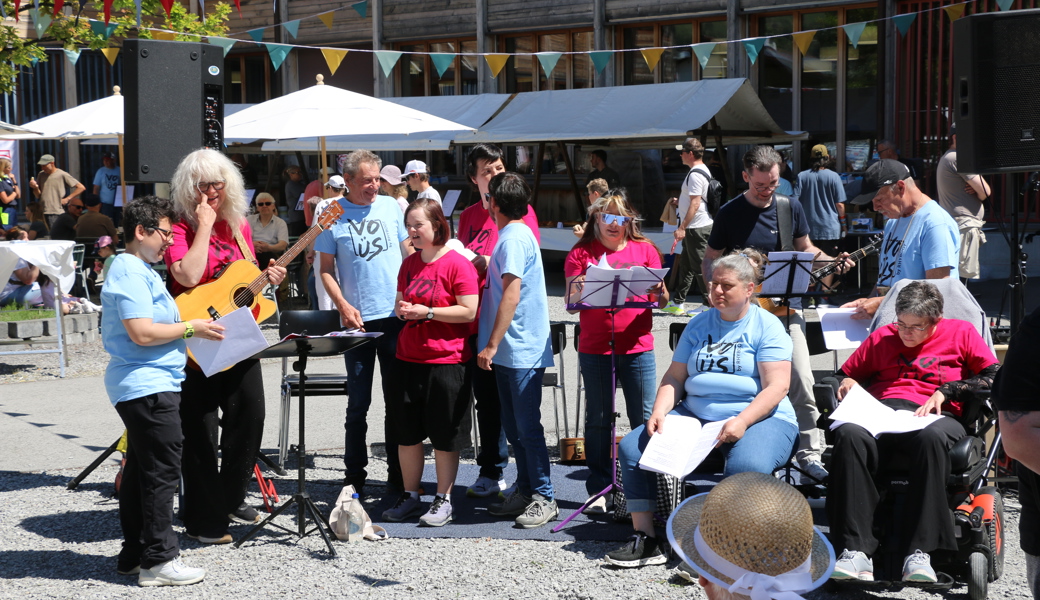 Singen für das «Wir-Gefühl» am Bleichi-Markt des Rhyboot