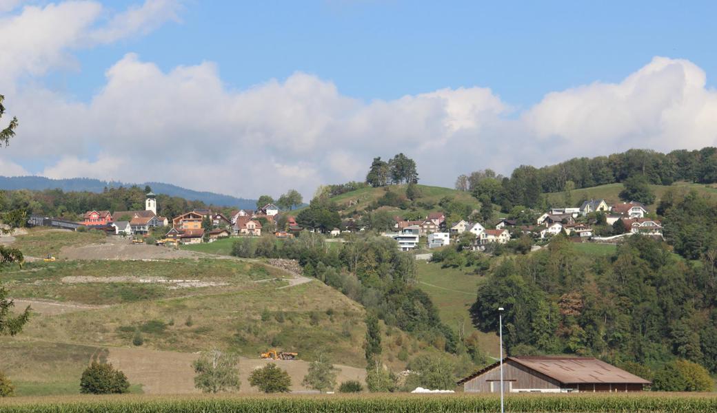 Wo immer ausserhalb des Rheintals der Name Kobelwald fällt,ist die Chance gross, dass jemand meint: Das Dorf, wo der Kristallhöhlenmord geschah.