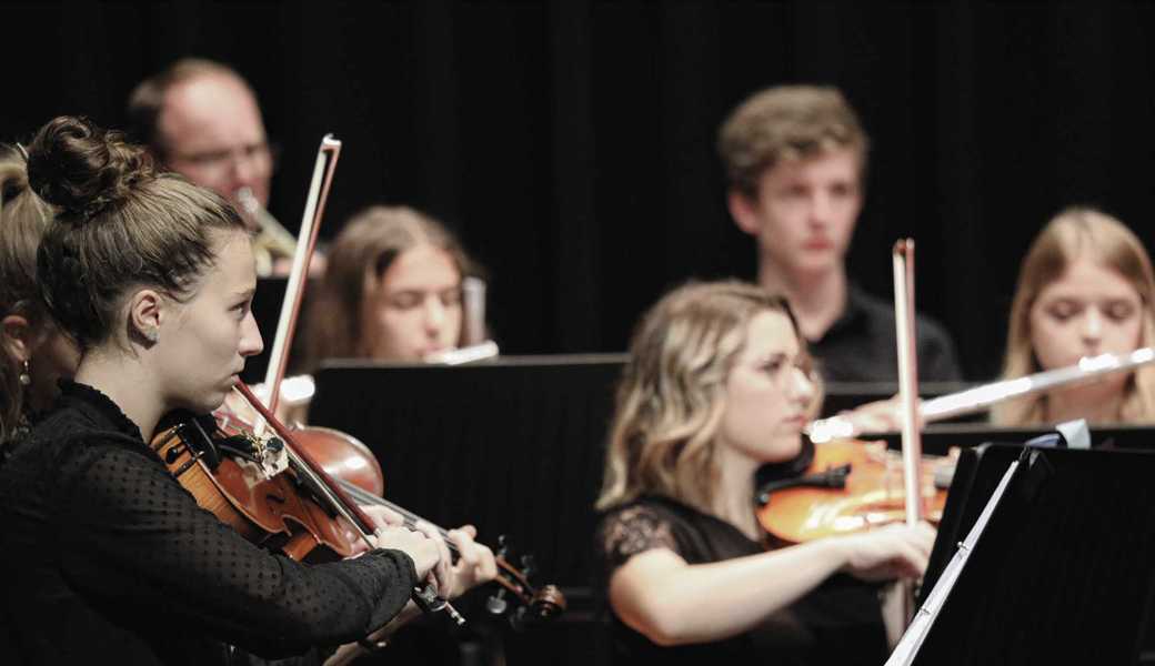 Das Jugendsinfonieorchester trat am Neujahrskonzert der Musikschule auf.