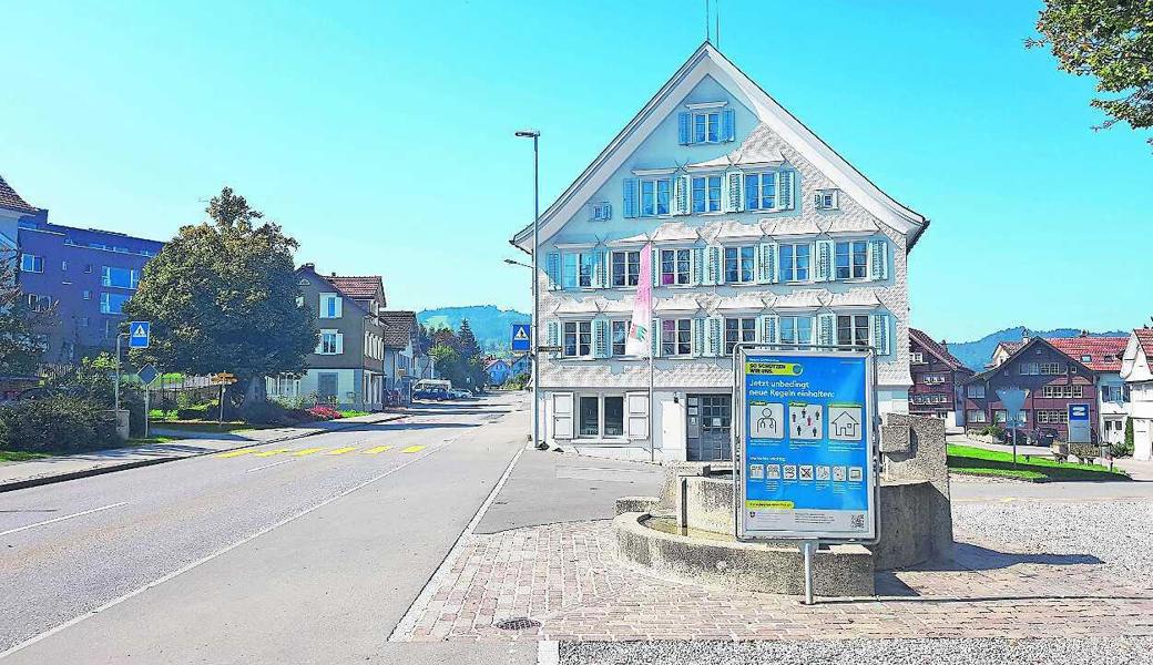 Das historische Gebäude Dorf 2 wird renoviert und wirtschaftlich rentabel gemacht.  