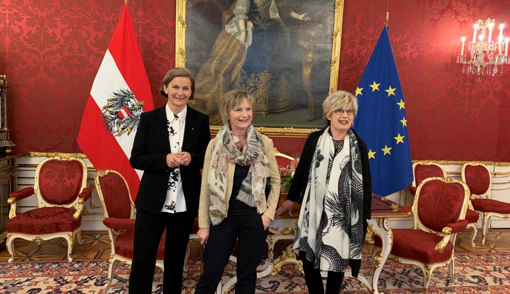 Christa Köppel (rechts) mit ihren Berufskolleginnen Verena Wild-Huber (Neckertal, mitte) und Monika Scherrer (Degersheim).