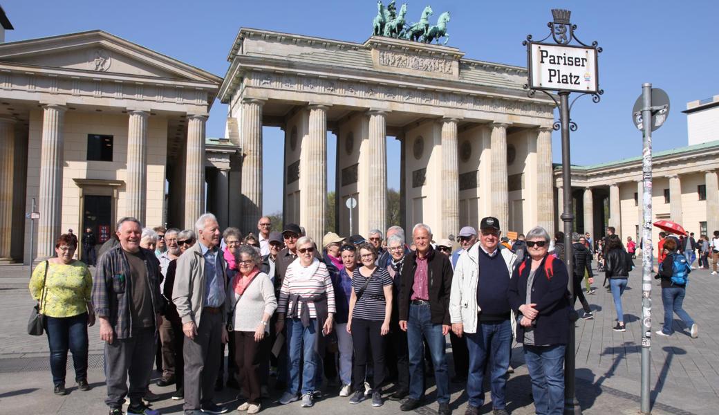 Gruppenbild vor dem Brandenburger Tor