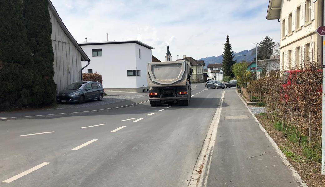 Hier hat der Fahrer noch mehr oder minder freie Bahn.