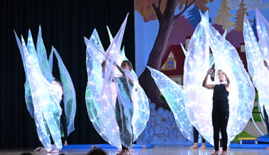 Der TSV Montlingen nahm das Publikum mit auf eine heitere Reise in die Märchenwelt